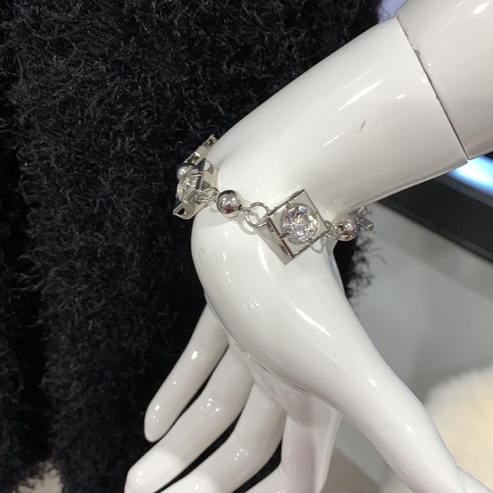 Set of necklace and bracelet with stones - Picture 8 of 10